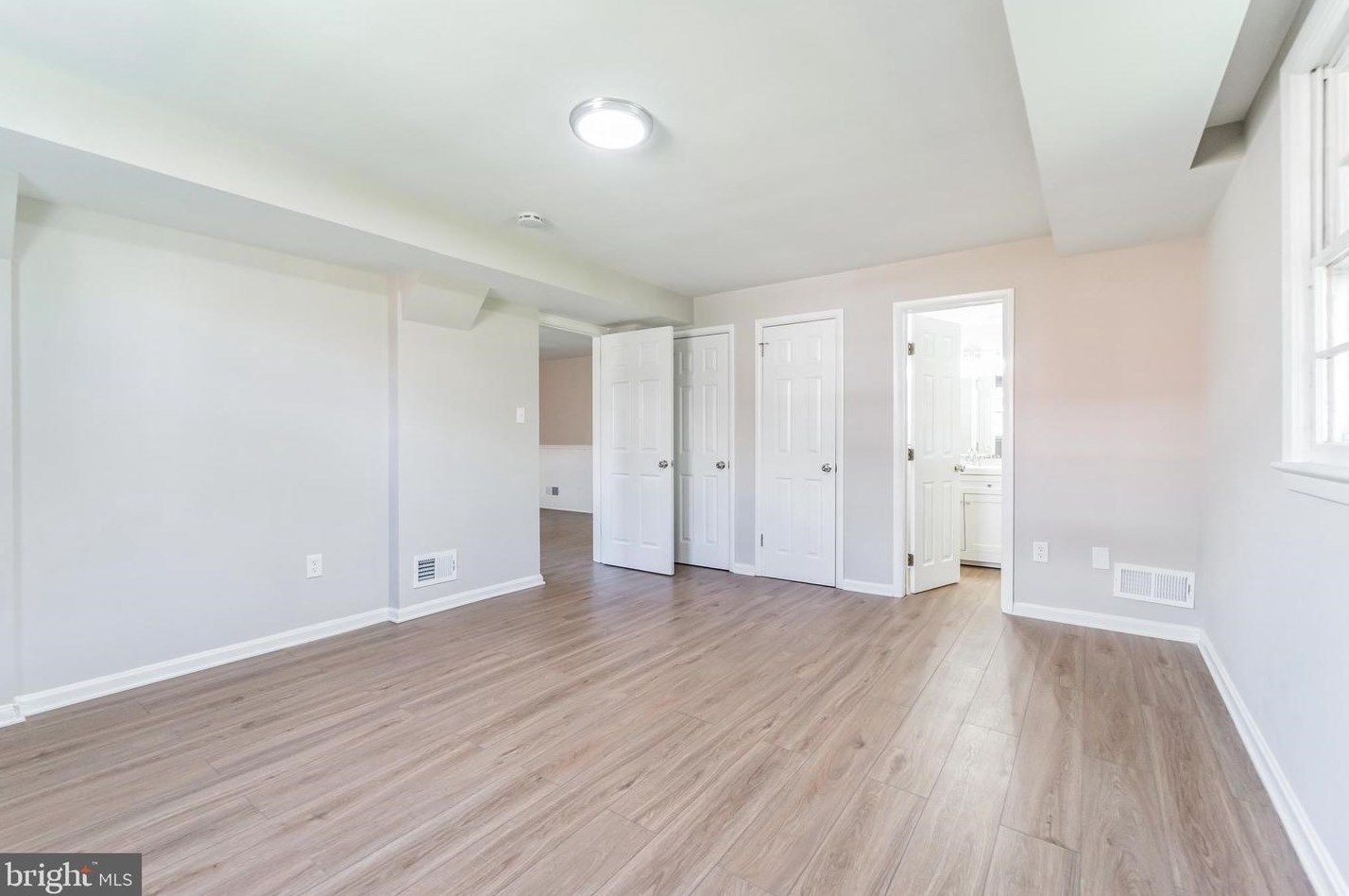 11104 Easecrest Dr, Silver Spring MD 20902-3509 exterior