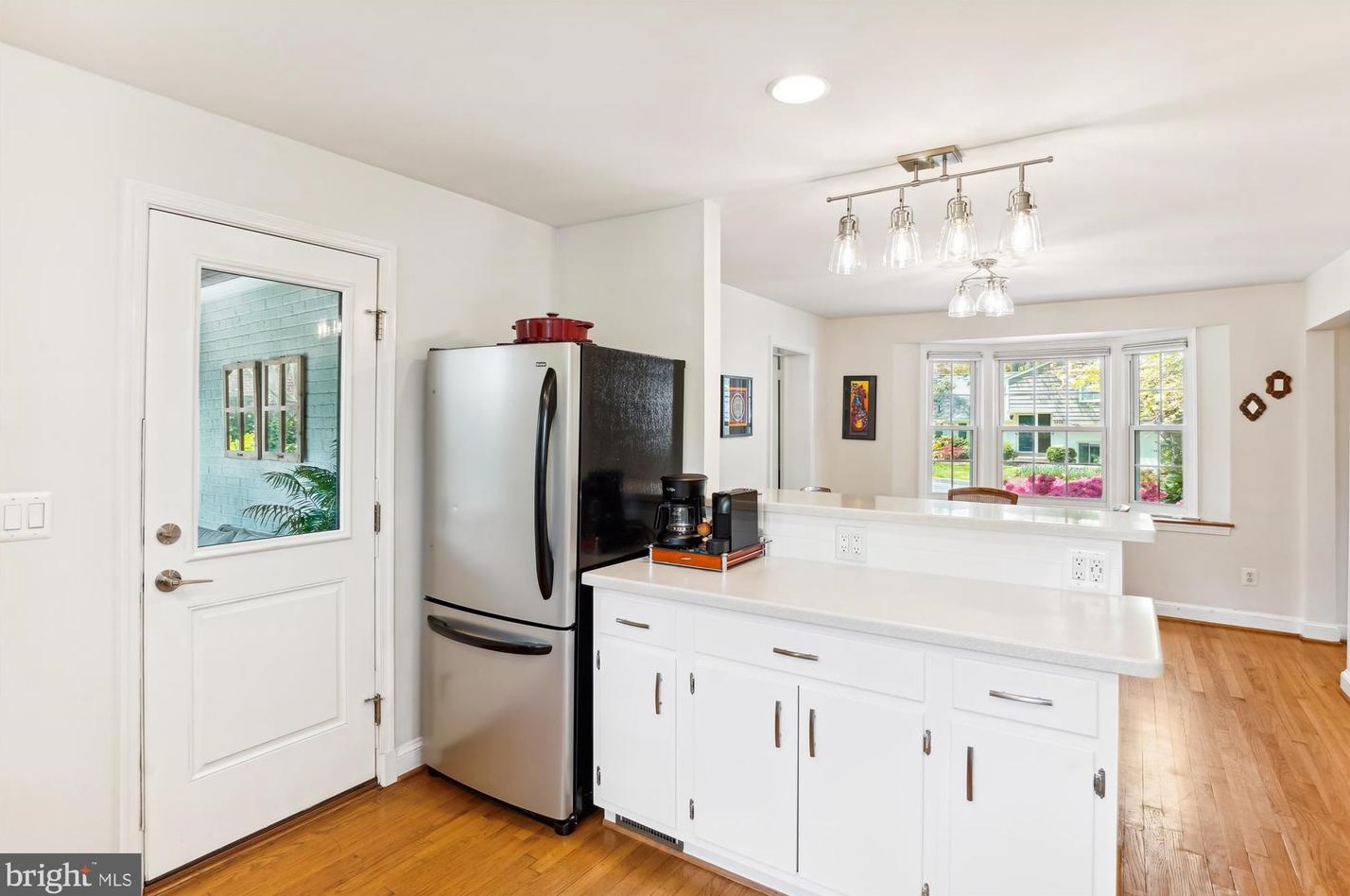 9203 Summit Rd, Silver Spring MD 20910-4132 exterior