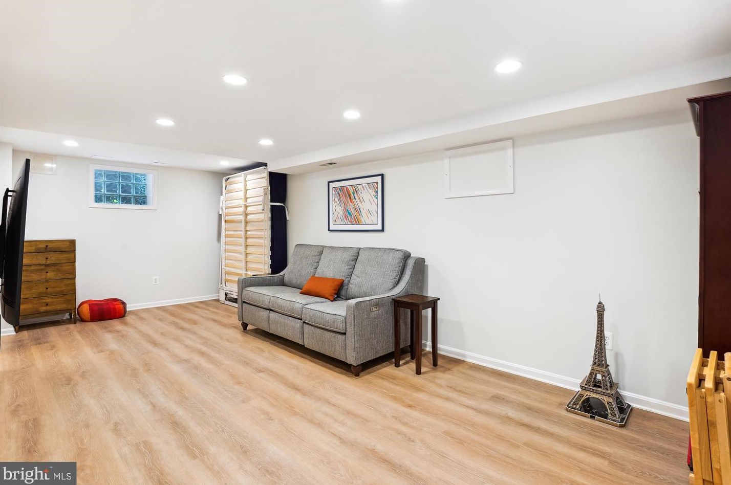 9203 Summit Rd, Silver Spring MD 20910-4132 exterior