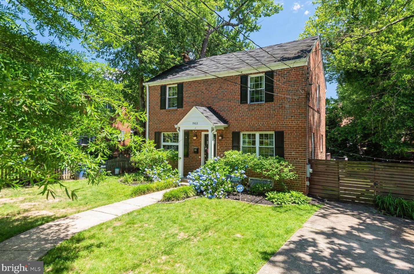 7403 Wildwood Dr, Silver Spring, MD 20912