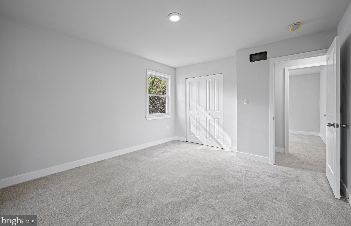 1517 Arbor View Rd, Silver Spring MD  20902-1406 exterior