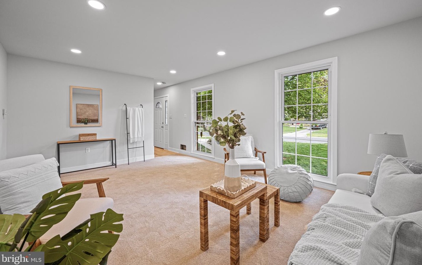 1517 Arbor View Rd, Silver Spring MD  20902-1406 exterior