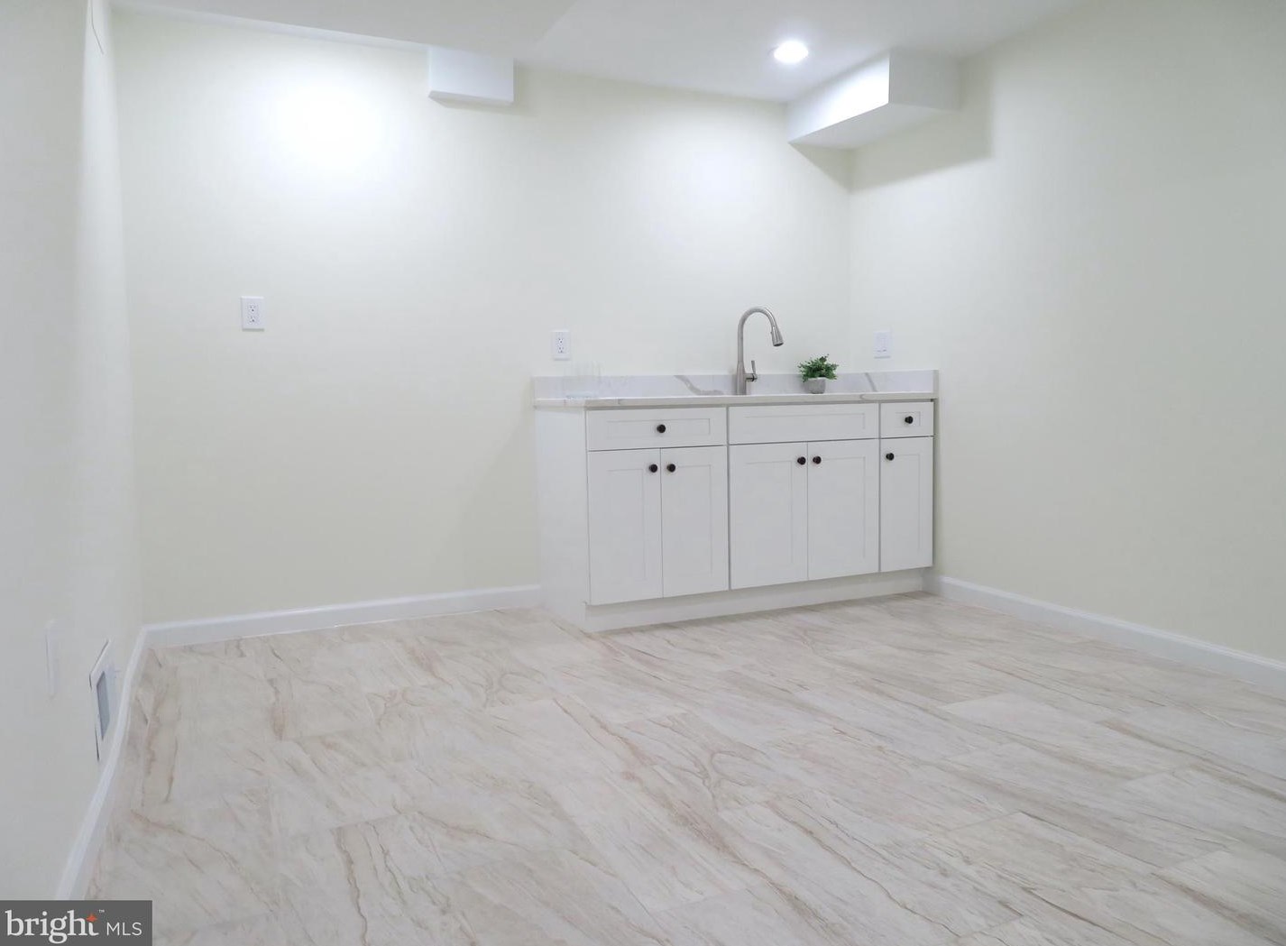 1220 Kathryn Rd, Silver Spring MD 20904-2176 exterior