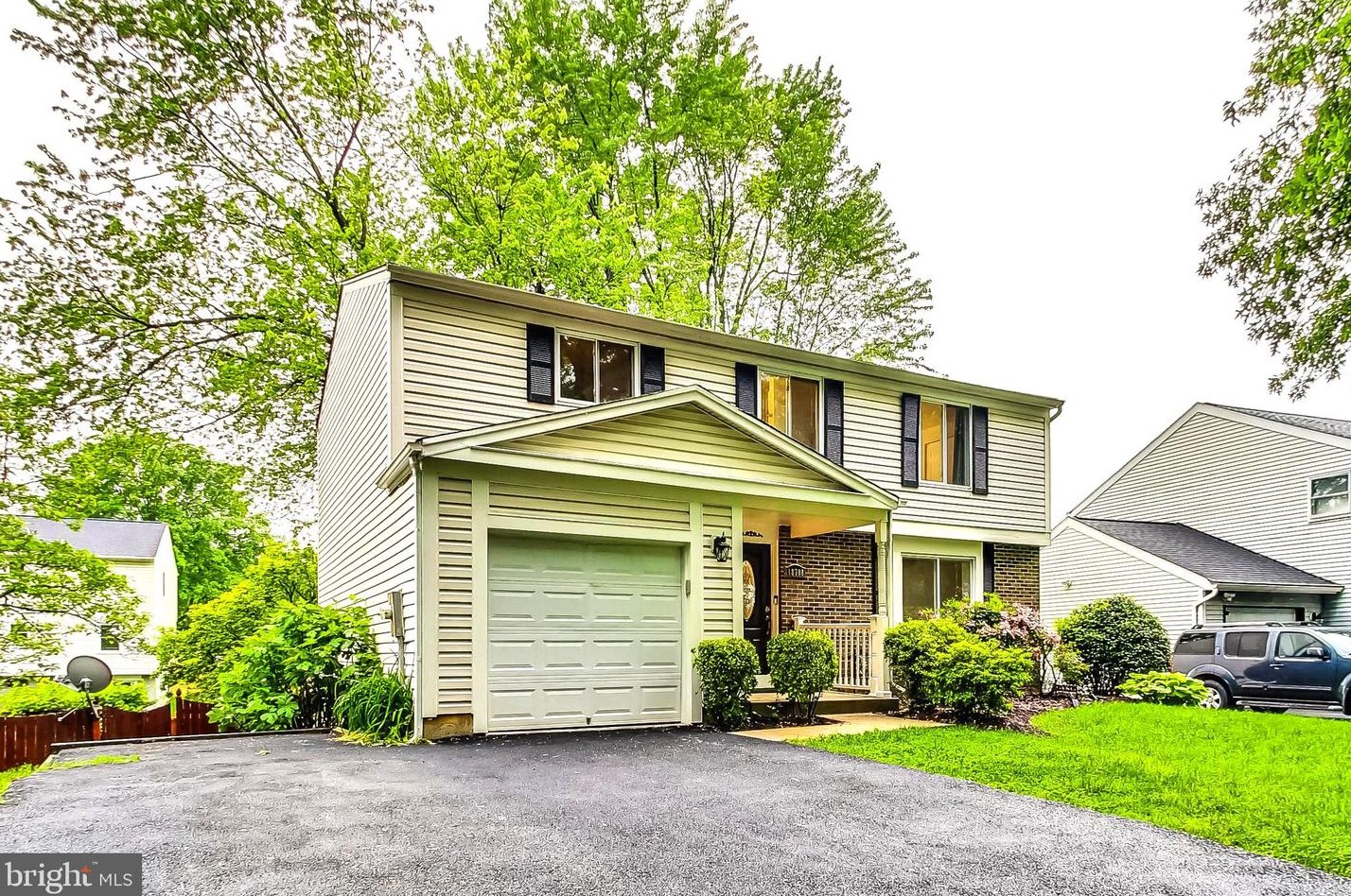 18708 Flower Hill Way, Gaithersburg, MD 20879-1536