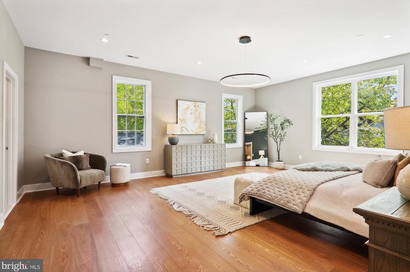 6609 Cockerille Ave, Silver Spring MD  20912-4732 exterior