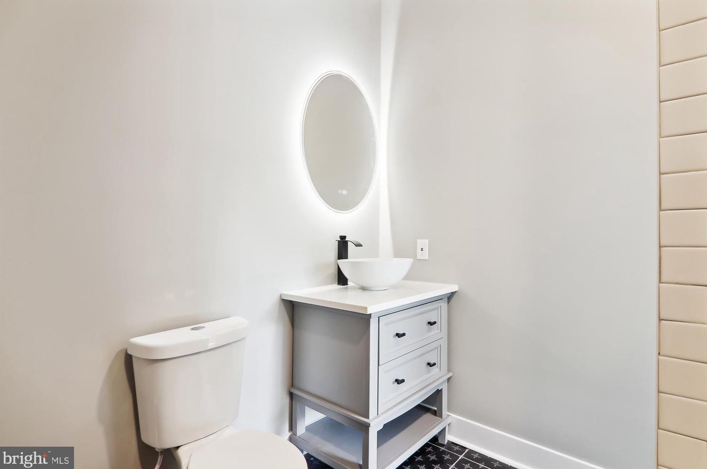 6609 Cockerille Ave, Silver Spring MD  20912-4732 exterior