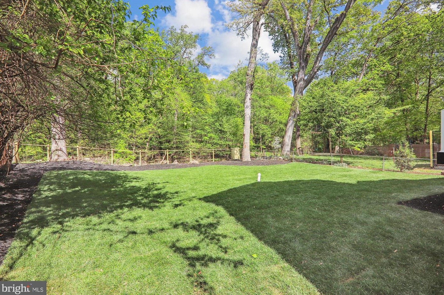 6609 Cockerille Ave, Silver Spring MD  20912-4732 exterior