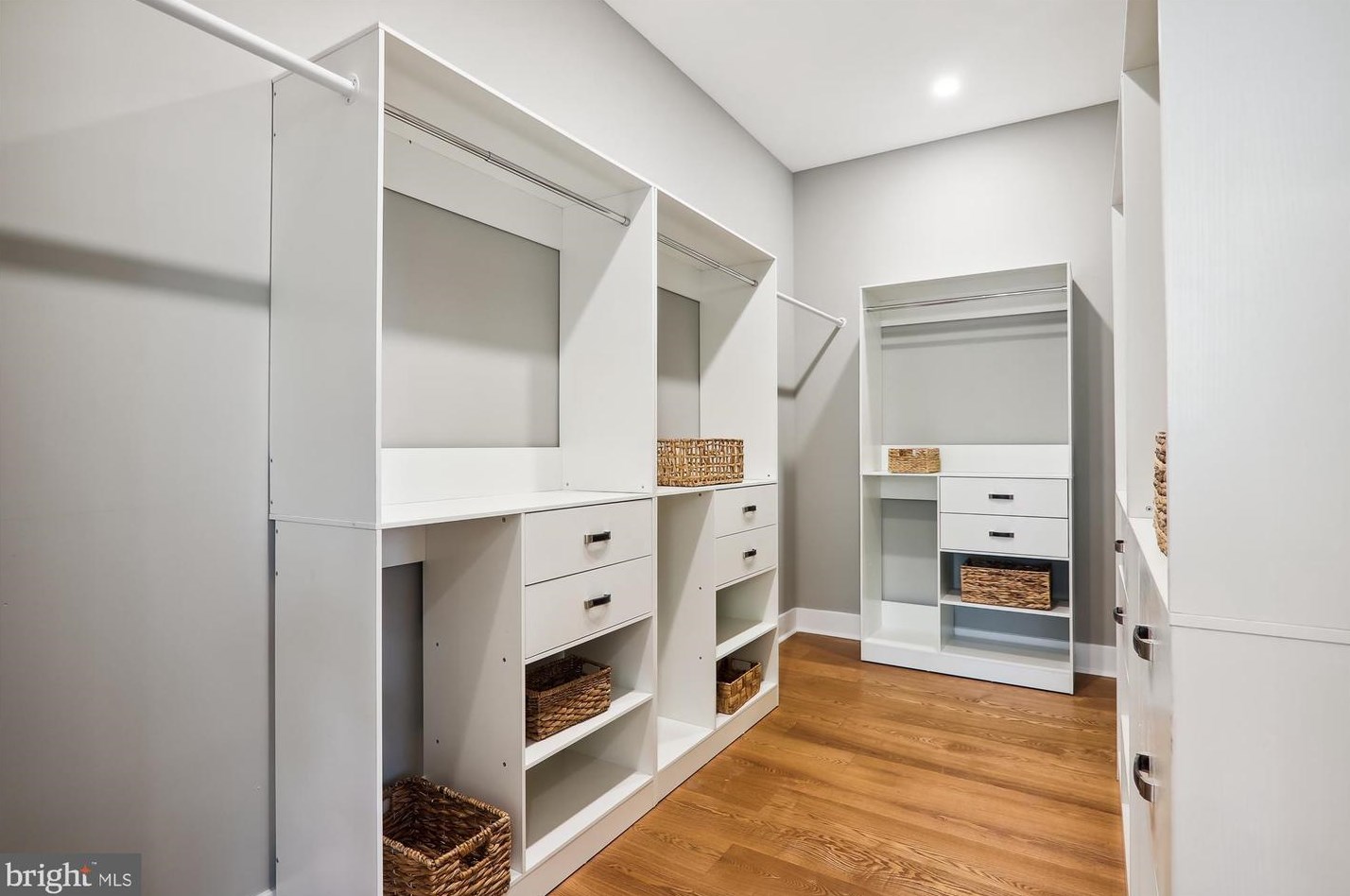 6609 Cockerille Ave, Silver Spring MD  20912-4732 exterior