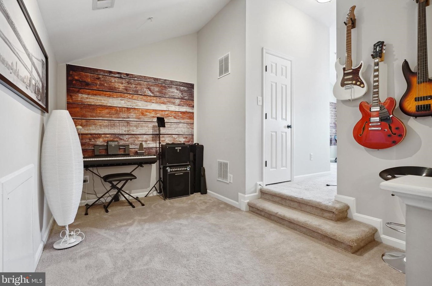 28 Golden Ash Way, Gaithersburg MD  20878-6423 exterior