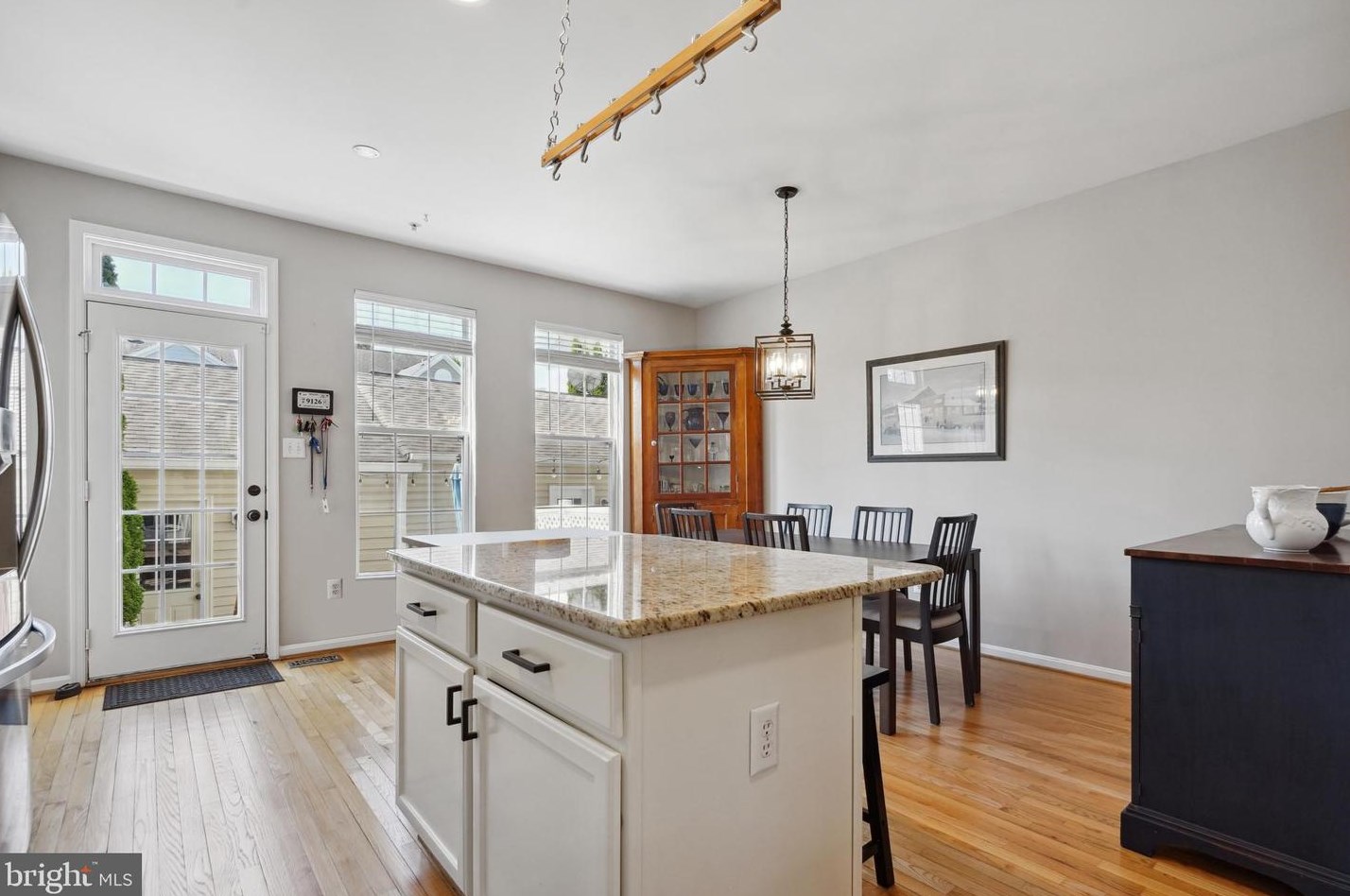 28 Golden Ash Way, Gaithersburg MD  20878-6423 exterior