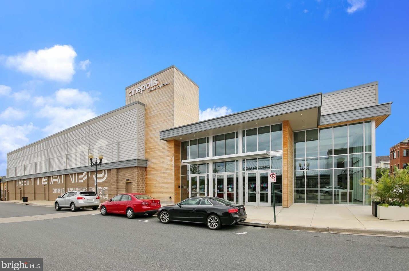 28 Golden Ash Way, Gaithersburg MD  20878-6423 exterior
