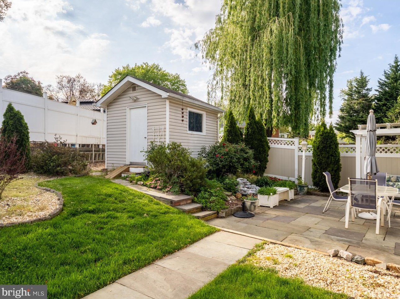 1520 Vivian Pl, Silver Spring MD 20902-3537 exterior