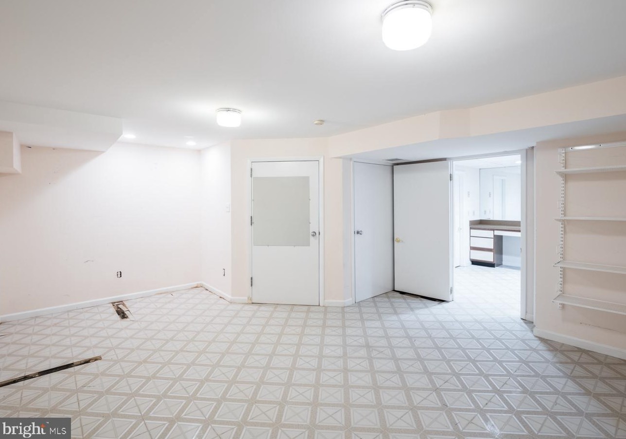 1520 Vivian Pl, Silver Spring MD 20902-3537 exterior