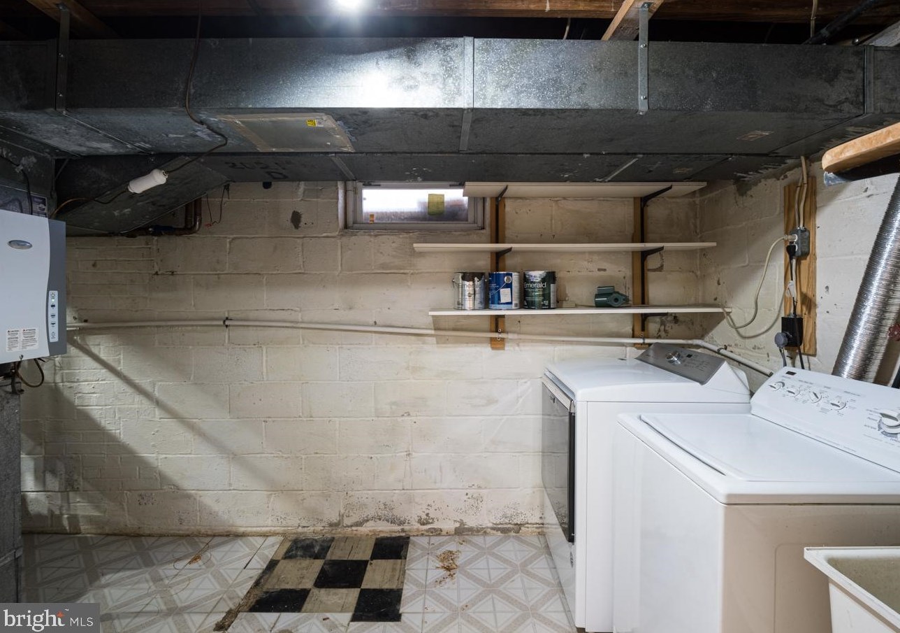 1520 Vivian Pl, Silver Spring MD 20902-3537 exterior