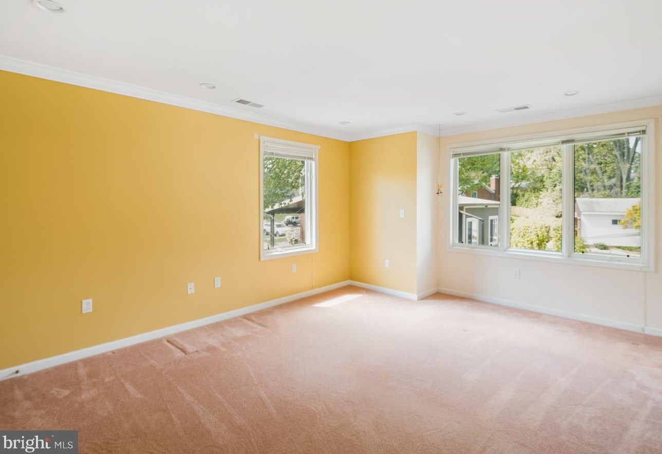 1520 Vivian Pl, Silver Spring MD 20902-3537 exterior