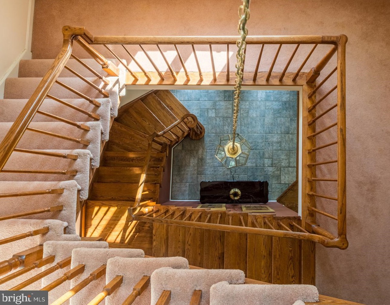 1520 Vivian Pl, Silver Spring MD 20902-3537 exterior