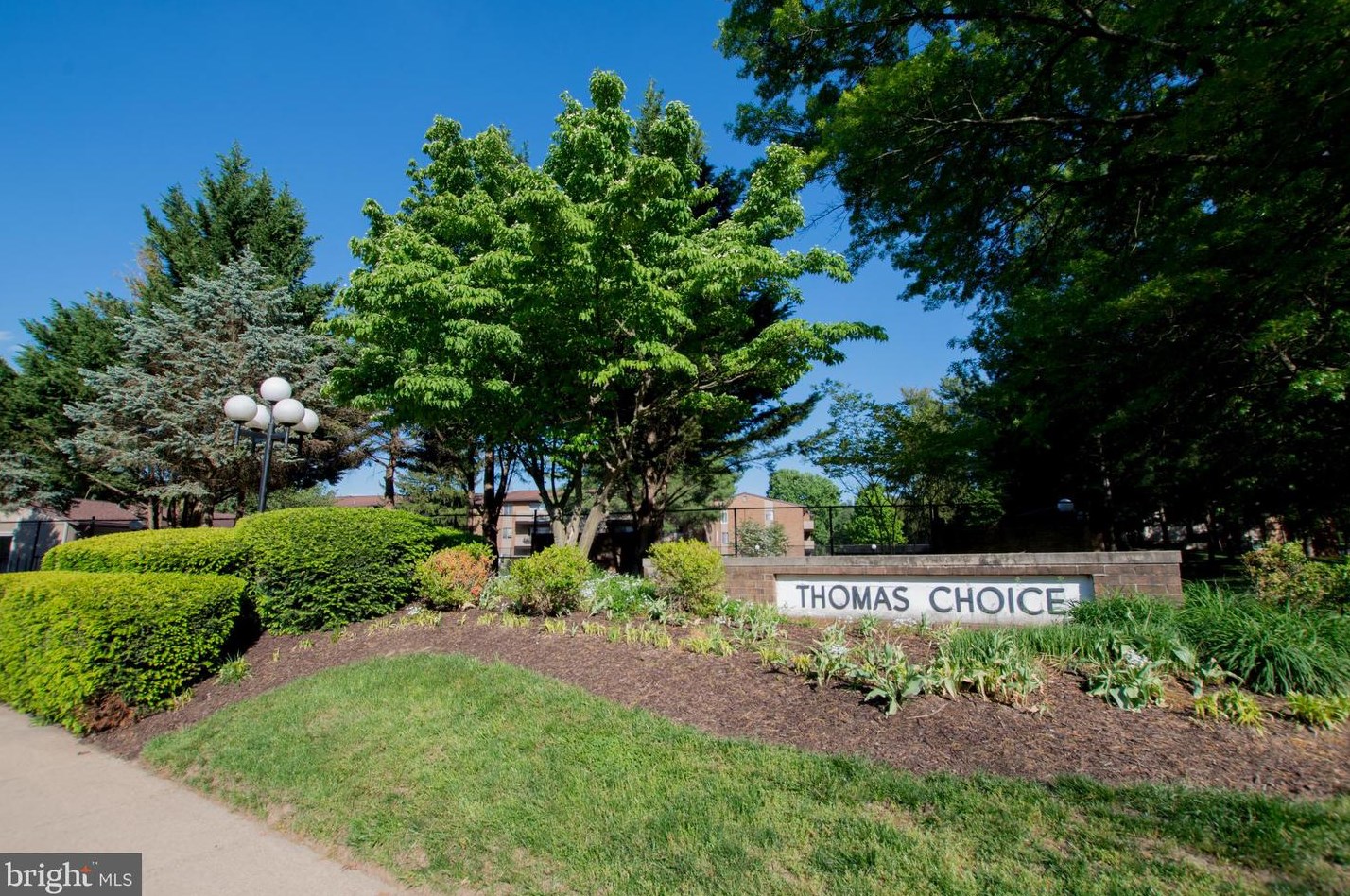 19437 Brassie Pl #201, Gaithersburg, MD 20886