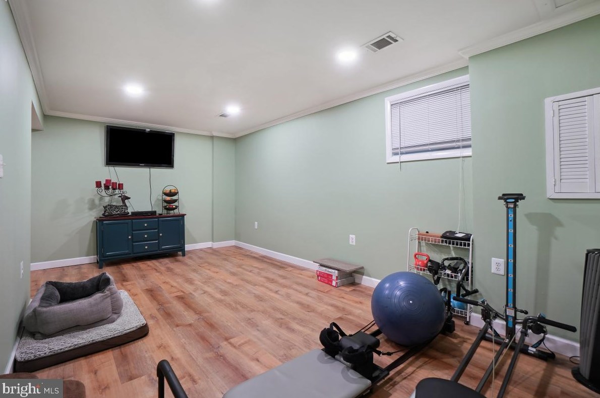 19 Orch Dr, Gaithersburg MD 20878-2221 exterior