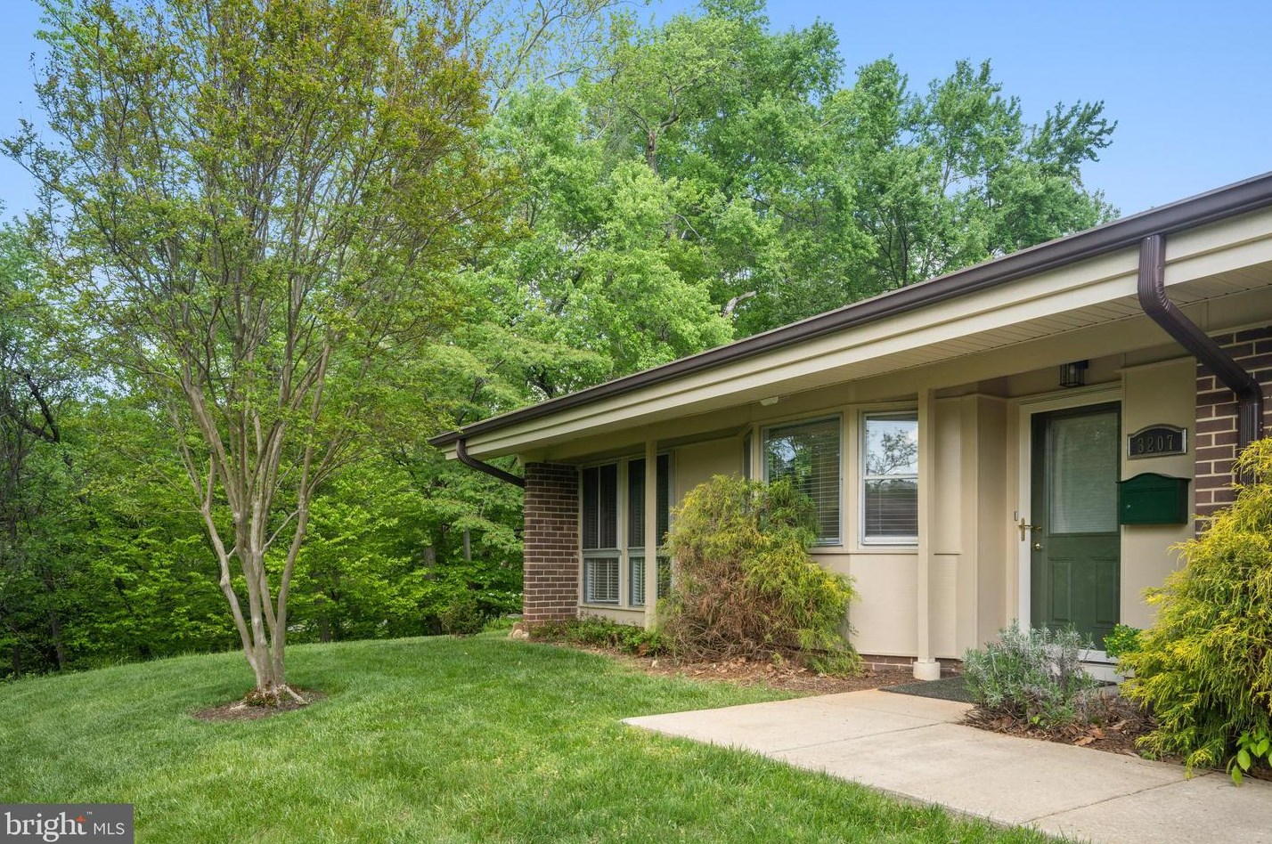 3207 Leisure World Blvd, Silver Spring, MD 20906-1759
