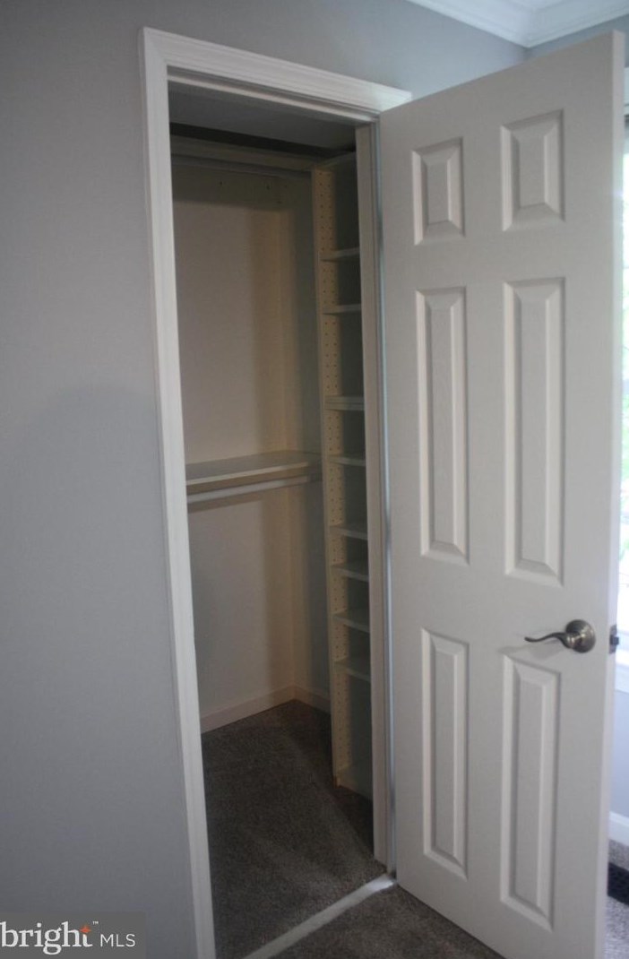 20 Capricorn Ct, Rockville MD 20855-2567 exterior