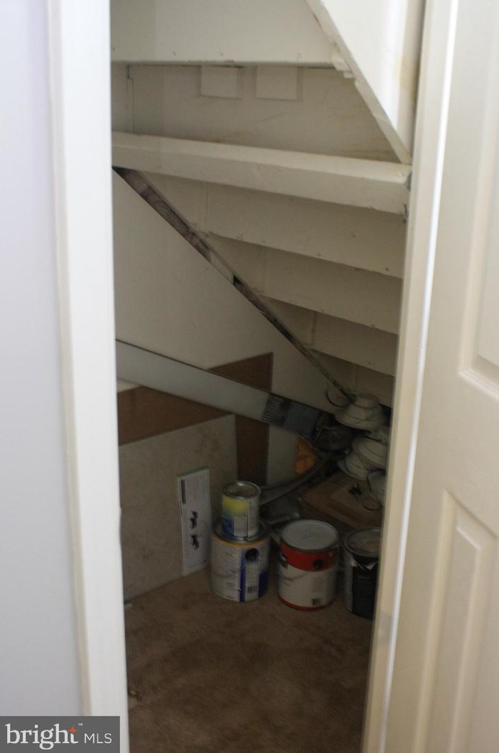 20 Capricorn Ct, Rockville MD 20855-2567 exterior