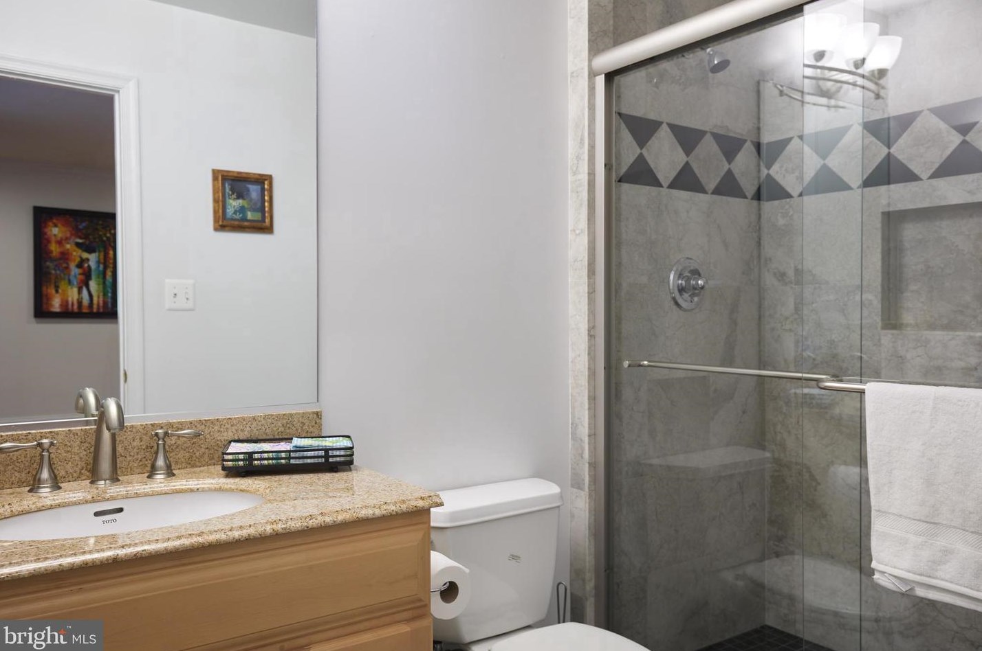 8505 Carlynn Dr, Bethesda MD 20817-4310 exterior