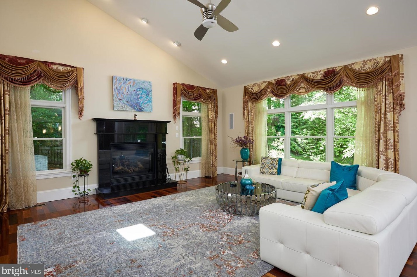 8505 Carlynn Dr, Bethesda MD 20817-4310 exterior