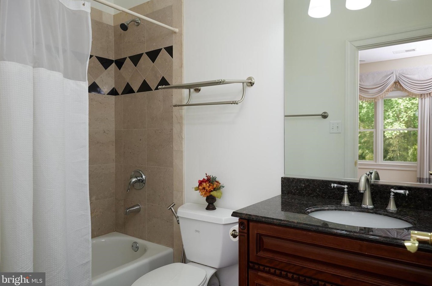 8505 Carlynn Dr, Bethesda MD 20817-4310 exterior