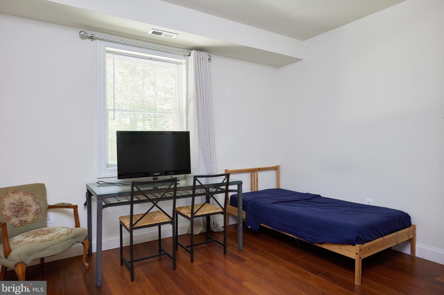 8505 Carlynn Dr, Bethesda MD 20817-4310 exterior