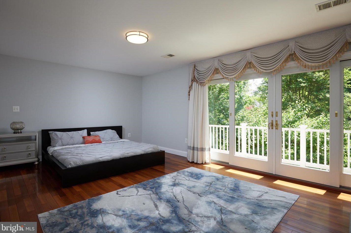 8505 Carlynn Dr, Bethesda MD 20817-4310 exterior