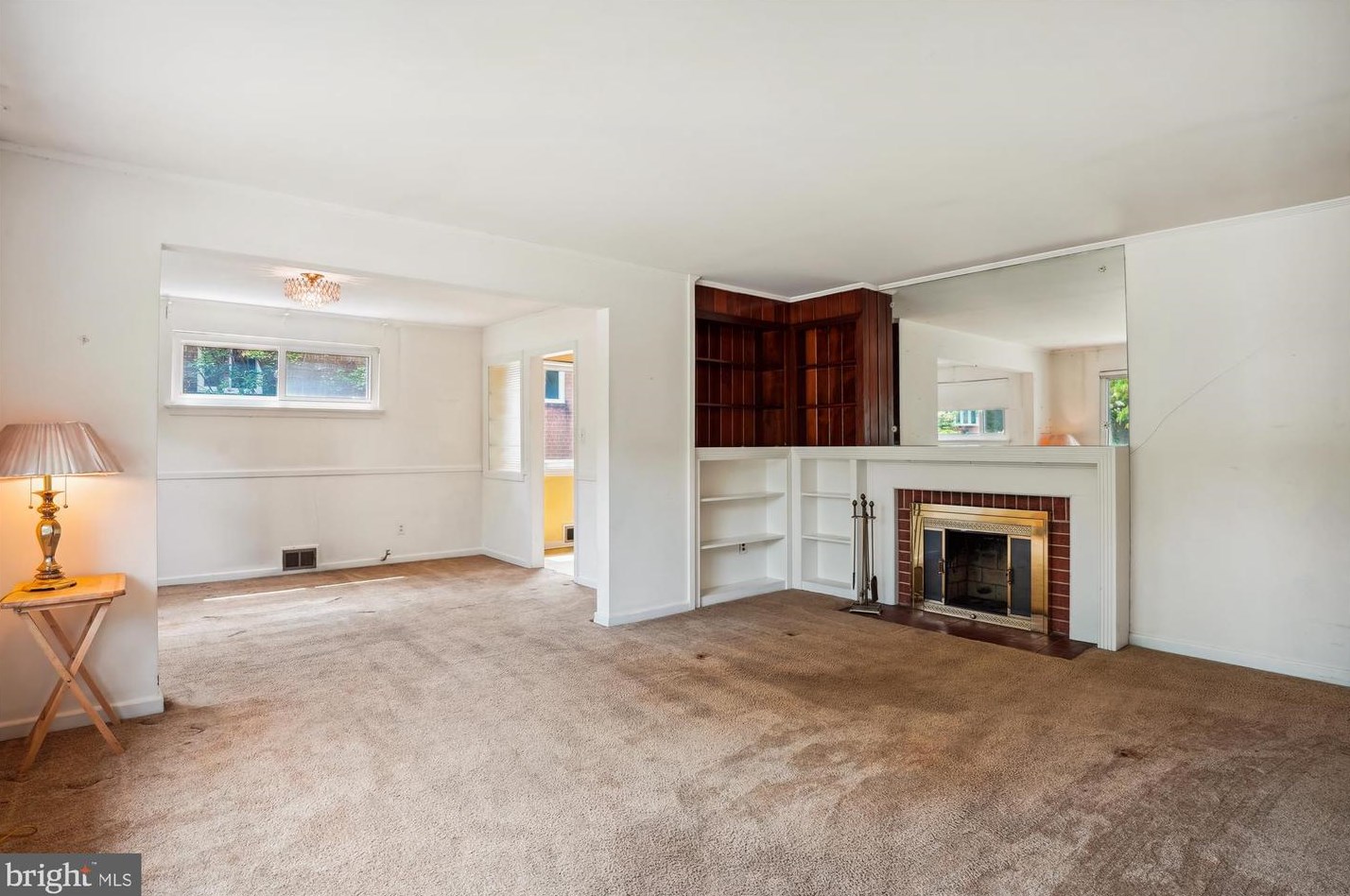 7902 Glenside Dr, Silver Spring MD 20912-7327 exterior