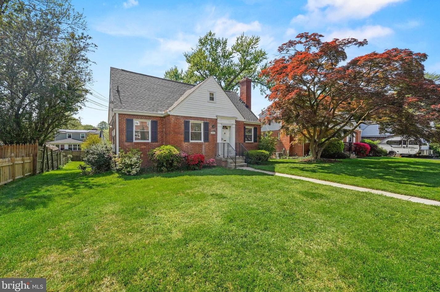 10002 Mckenney Ave, Silver Spring, MD 20902