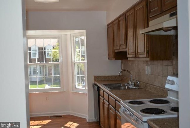 2702 Sweet Clover Ct, Silver Spring MD  20904-1886 exterior