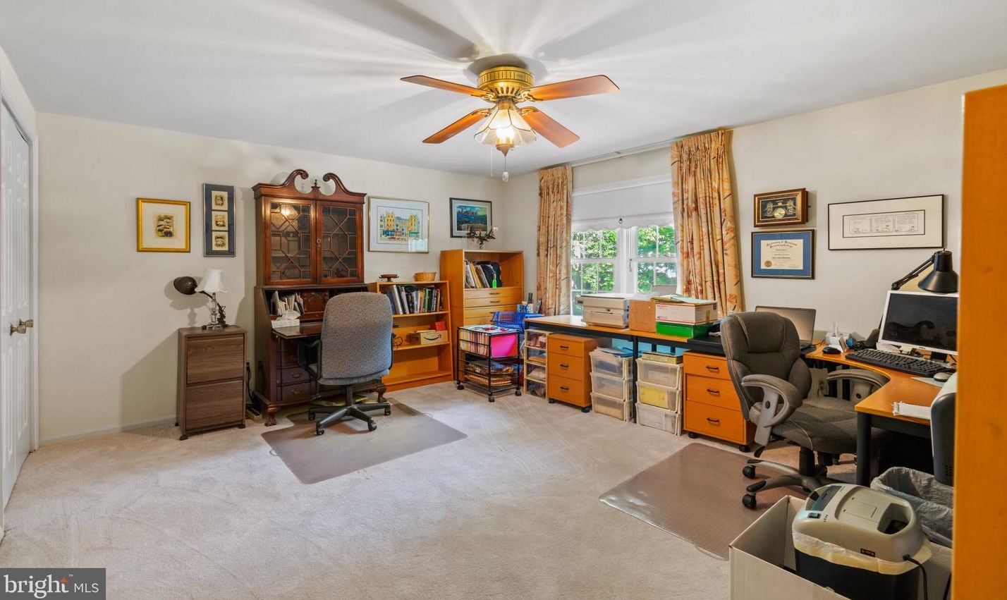 11444 Oak Leaf Dr, Silver Spring MD 20901-5013 exterior