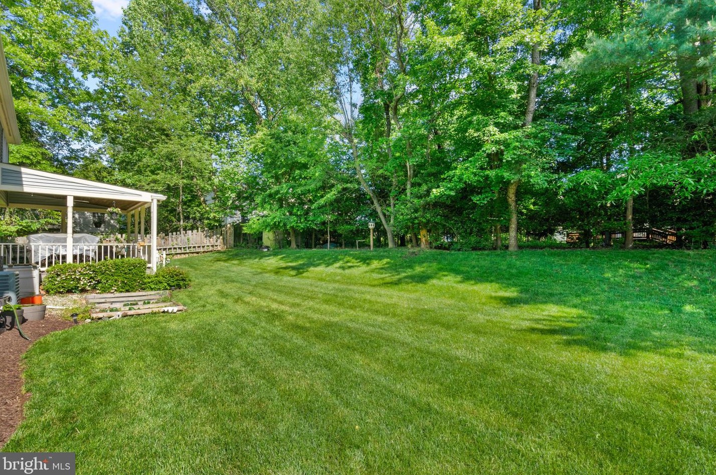 11444 Oak Leaf Dr, Silver Spring MD 20901-5013 exterior