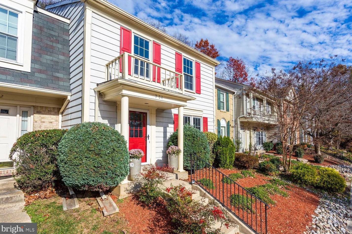 304 Crescendo Way, Silver Spring, MD 20901