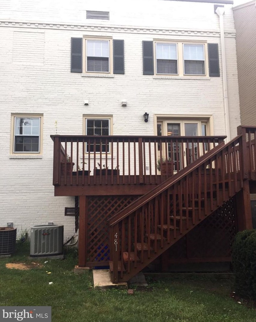 4818 Bradley Blvd, Bethesda MD  20815-6246 exterior