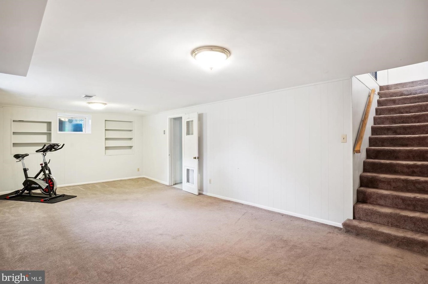 2302 Eccleston St, Silver Spring MD 20902-4830 exterior