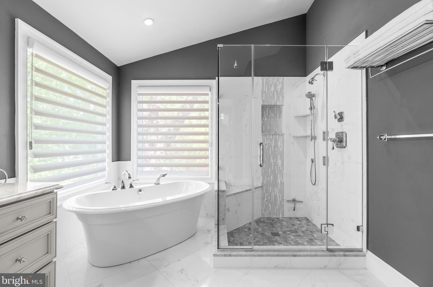 13200 Jasmine Hill Ter, Rockville MD 20850-3665 exterior