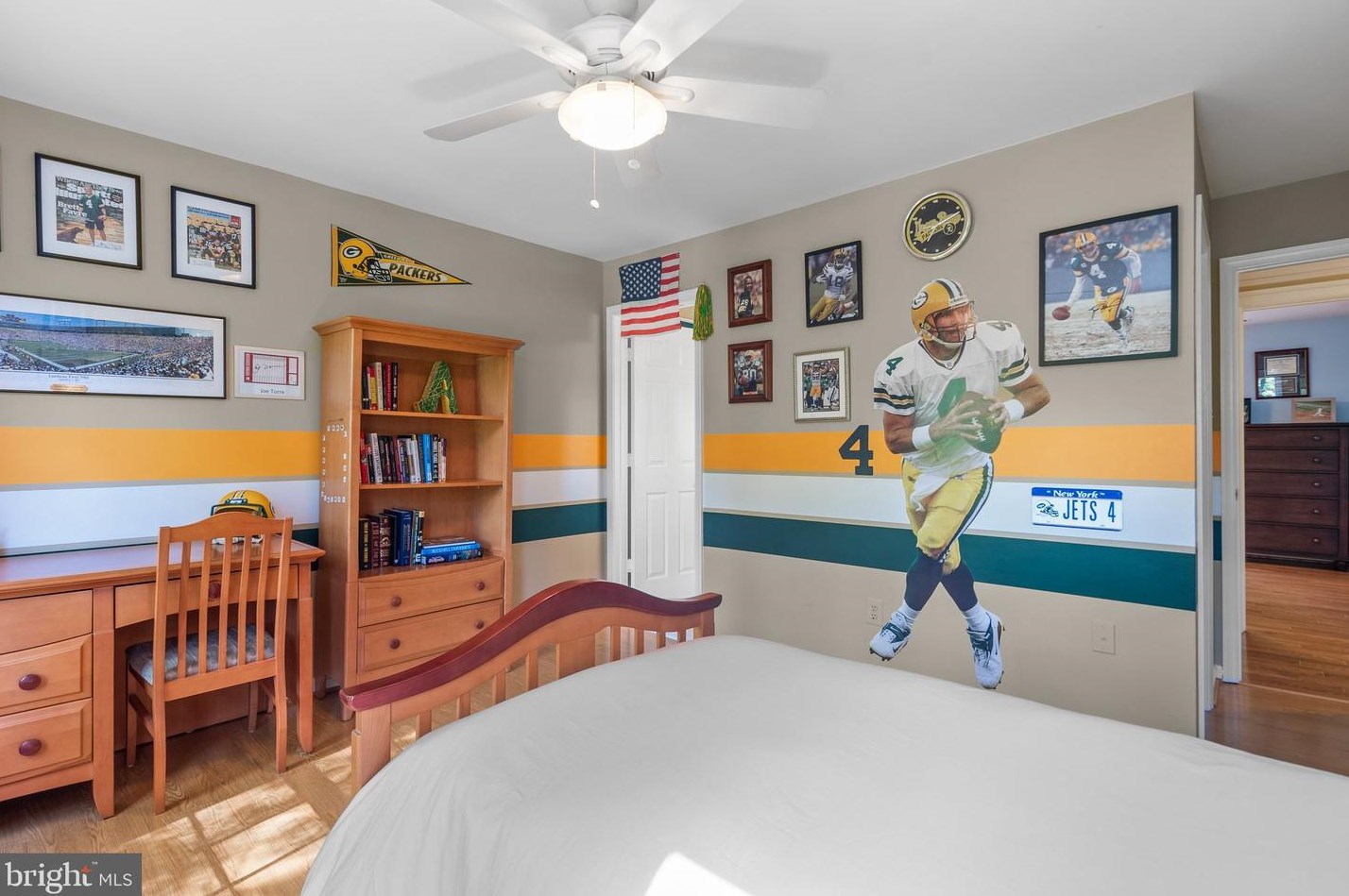 13200 Jasmine Hill Ter, Rockville MD 20850-3665 exterior