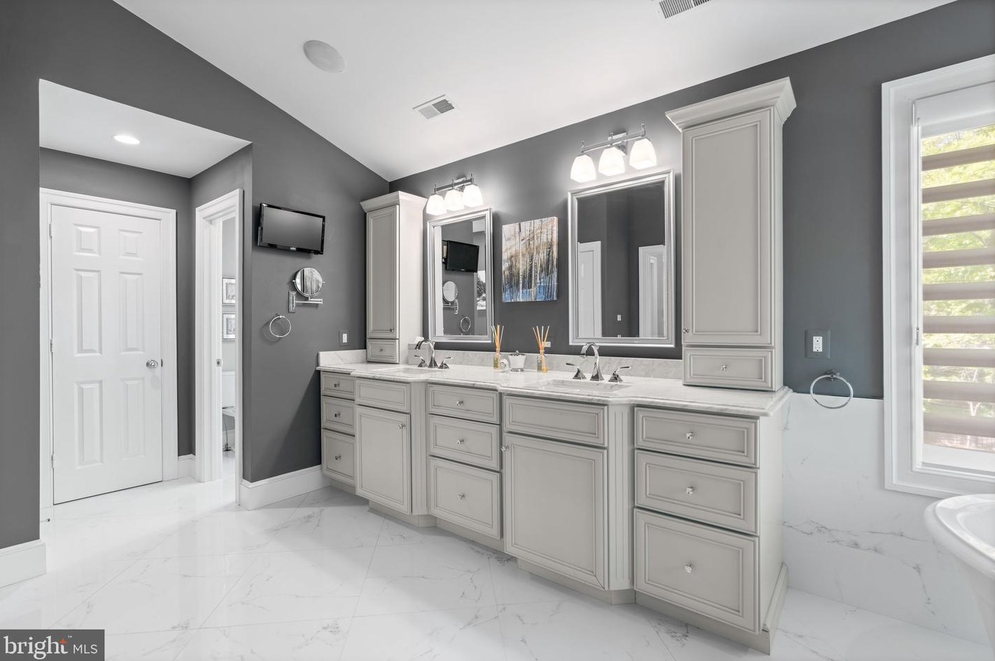 13200 Jasmine Hill Ter, Rockville MD 20850-3665 exterior