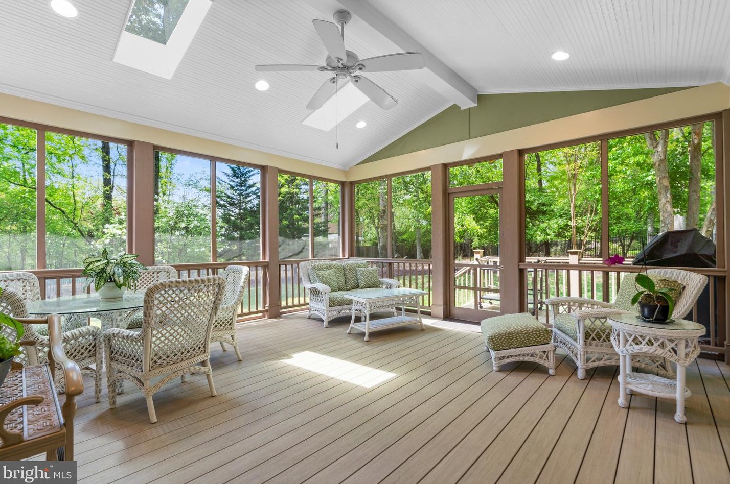 13200 Jasmine Hill Ter, Rockville MD 20850-3665 exterior