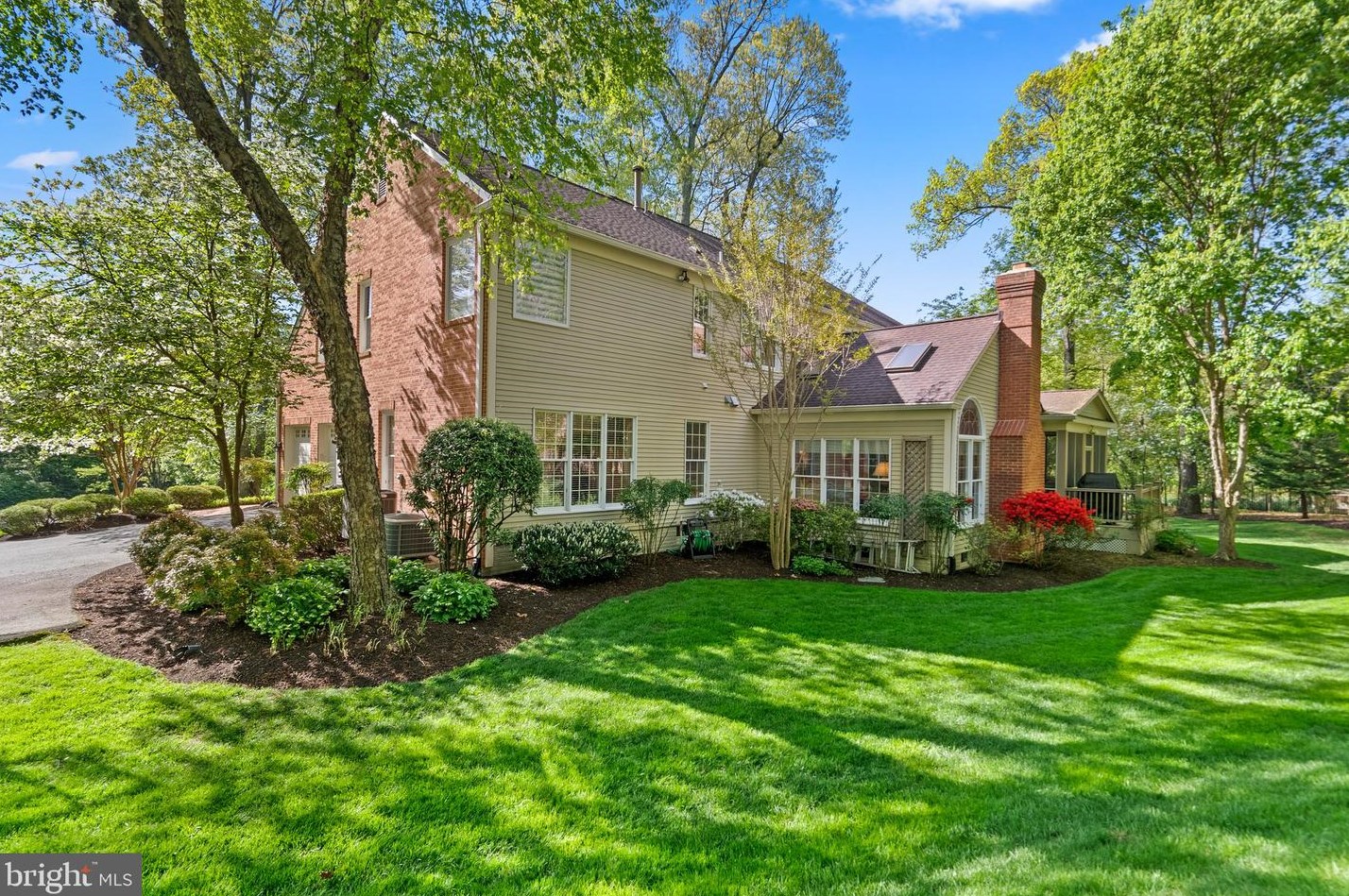 13200 Jasmine Hill Ter, Rockville MD 20850-3665 exterior