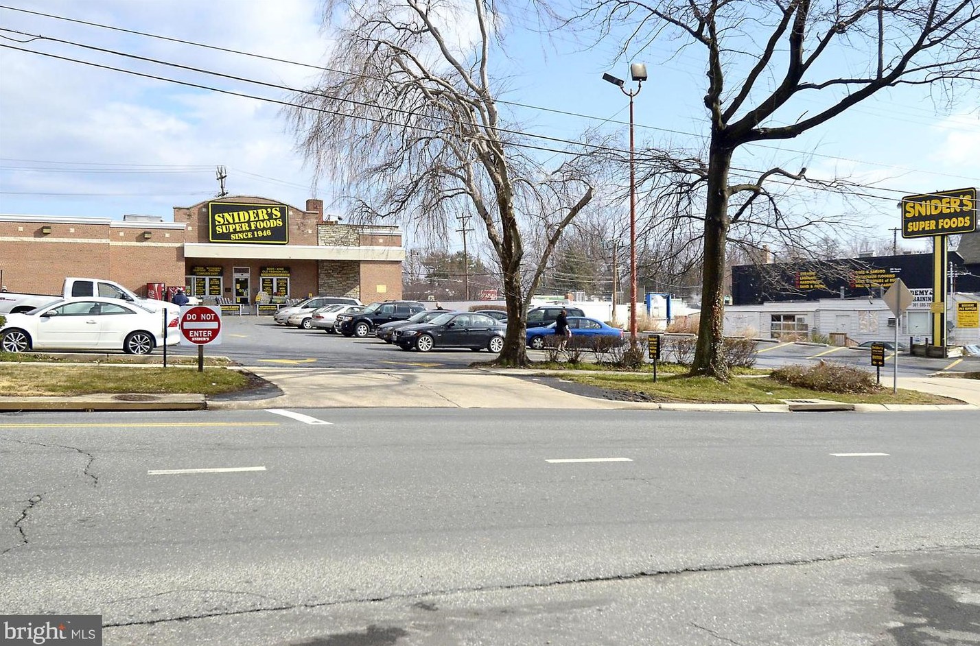 1408 Highland Dr, Silver Spring MD 20910-1524 exterior