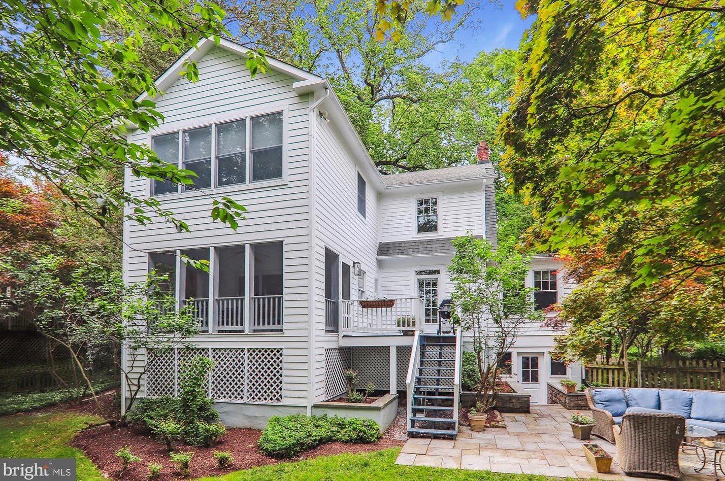 1408 Highland Dr, Silver Spring MD 20910-1524 exterior