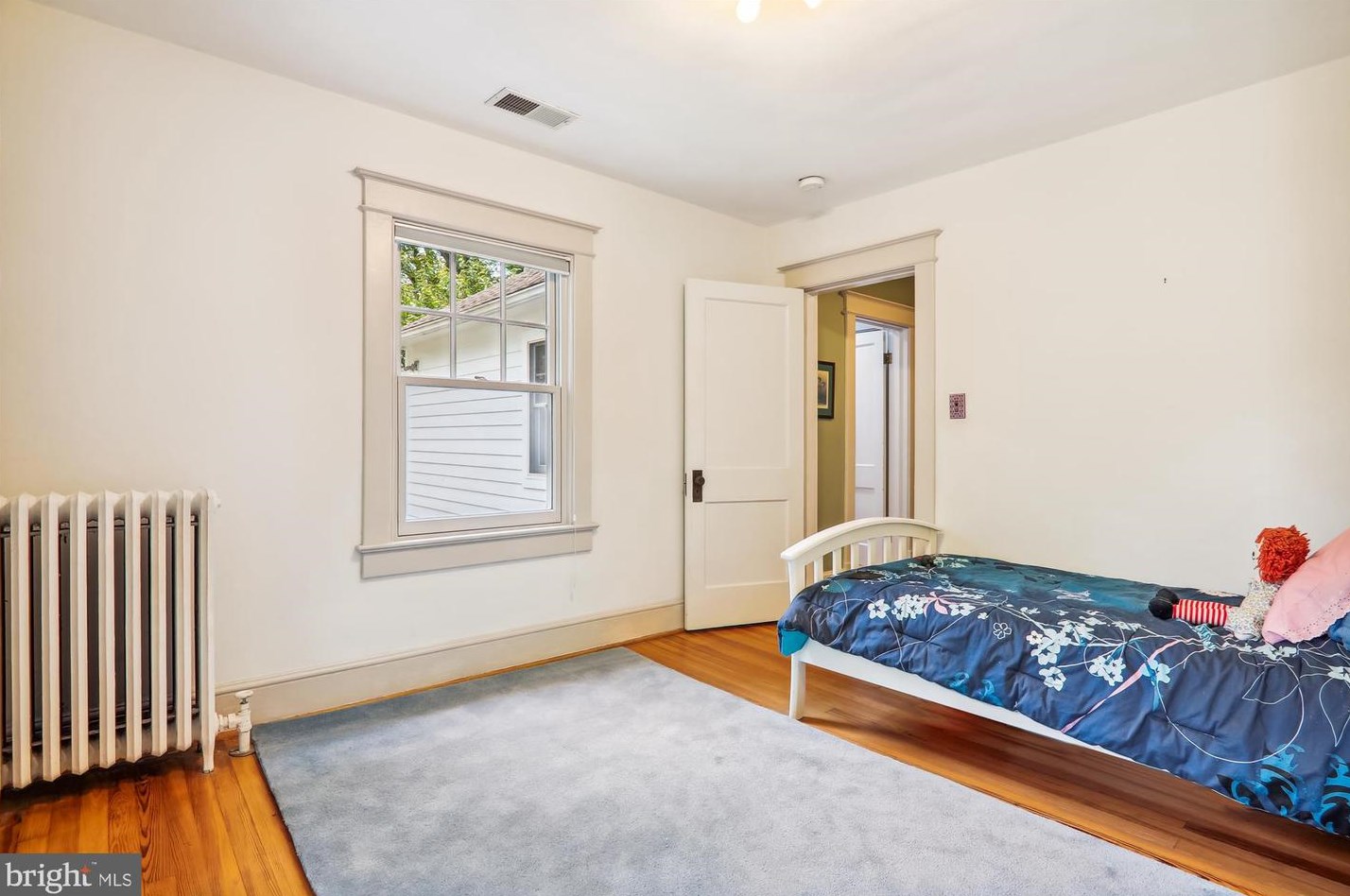 1408 Highland Dr, Silver Spring MD 20910-1524 exterior