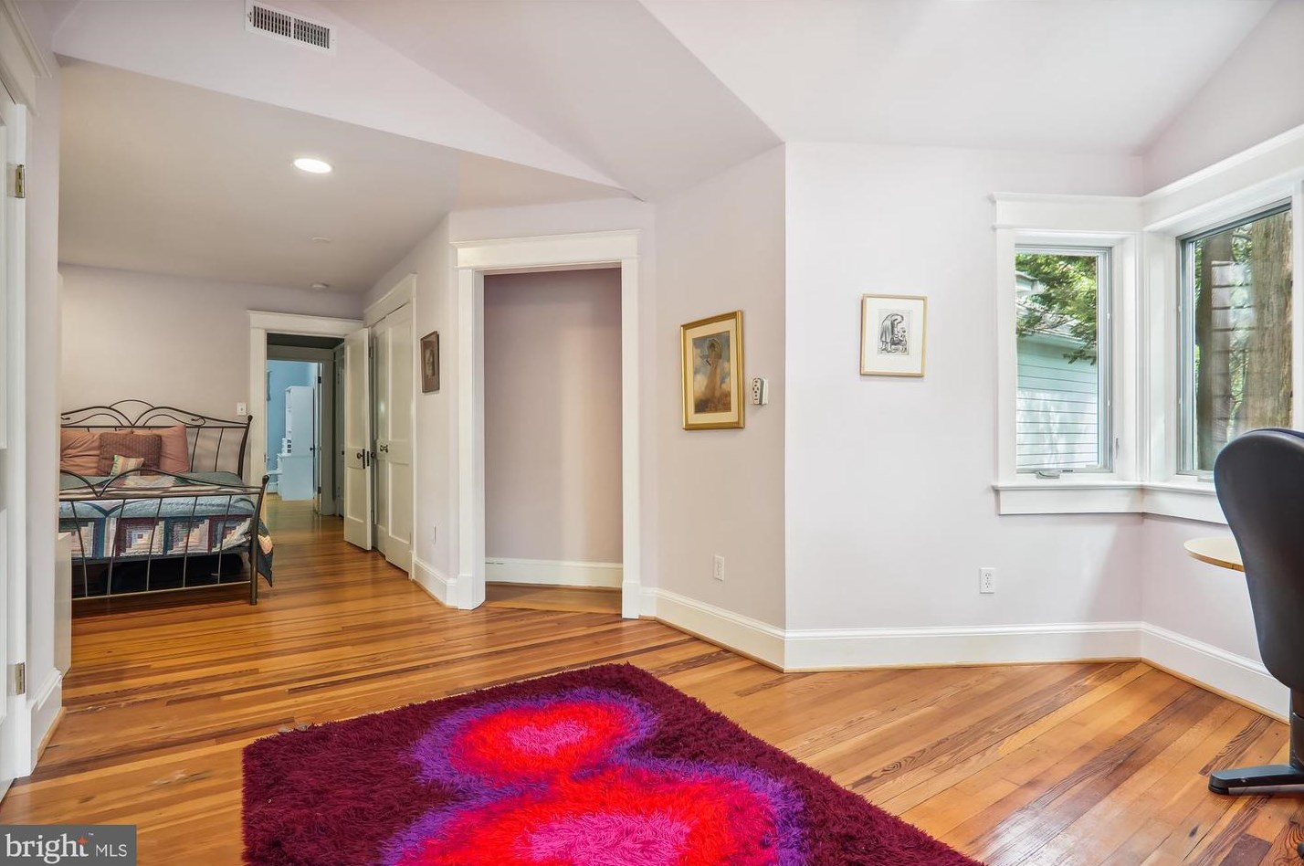 1408 Highland Dr, Silver Spring MD 20910-1524 exterior