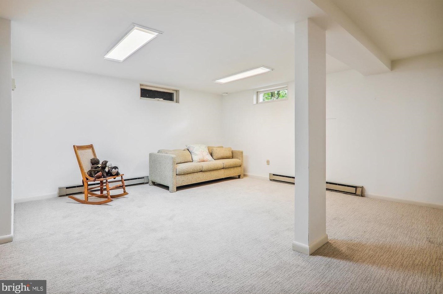 1408 Highland Dr, Silver Spring MD 20910-1524 exterior