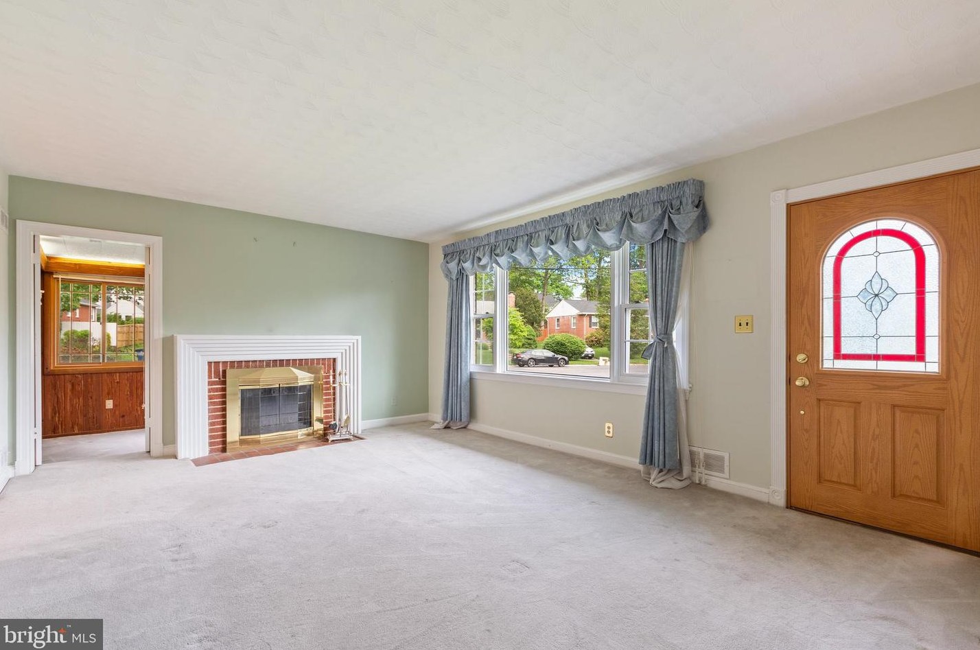 1701 Glenkarney Pl, Silver Spring, MD 20902