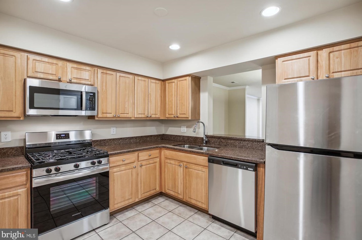 3919 Chesterwood Dr, Silver Spring MD 20906-2862 exterior